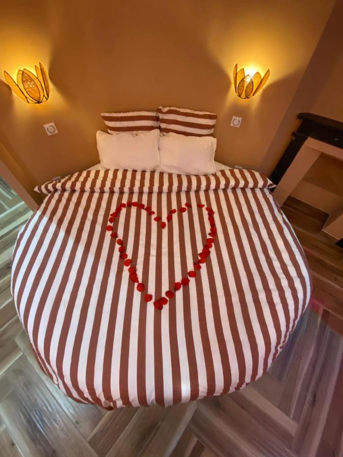L'Enveloppe Romantique Amiens Buitenkant foto